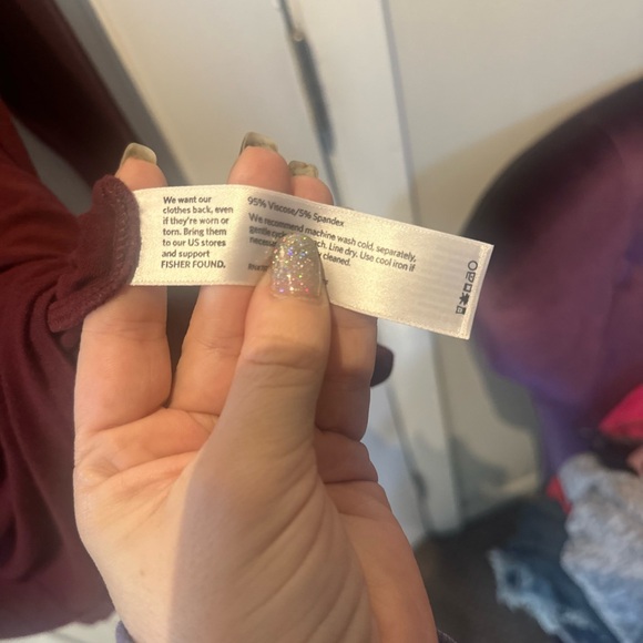 Eileen Fisher Turtleneck Burgundy Top Size Small stretchy, lightweight preppy - Picture 4 of 5